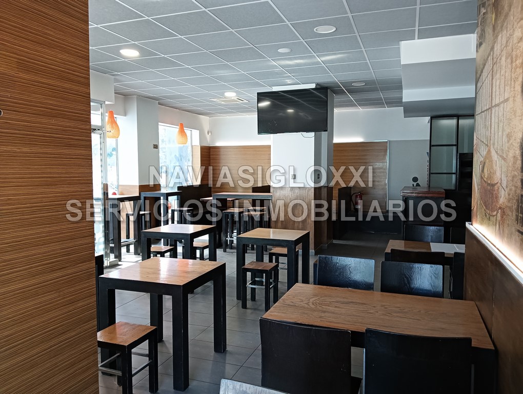 Oportunidad. Bajo más entreplanta, equipado para negocio de hostelería
