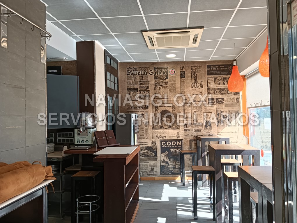 Oportunidad. Bajo más entreplanta, equipado para negocio de hostelería