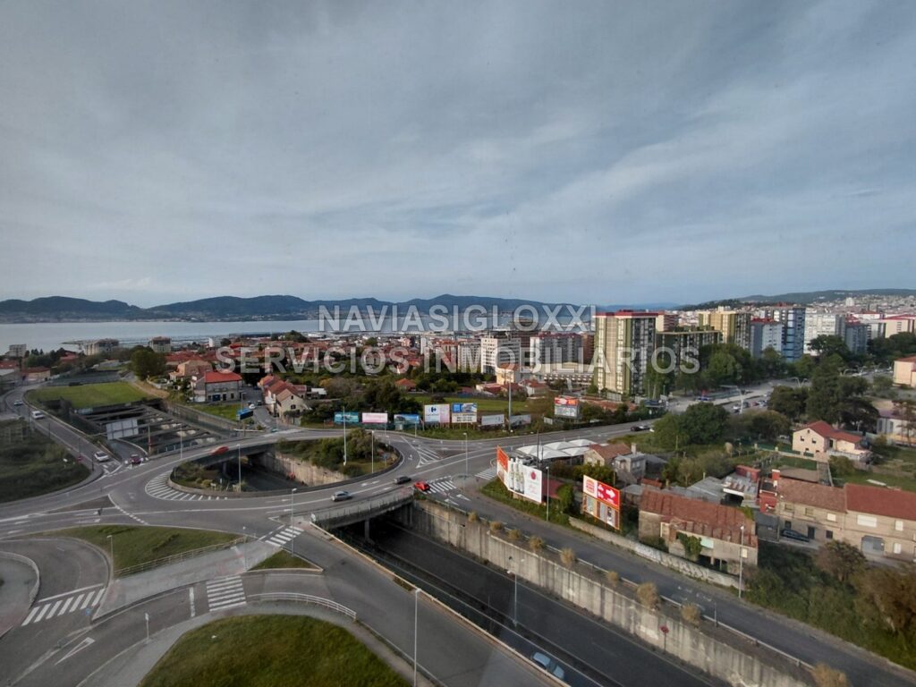 Piso de 3 dormitorios con 2 plazas de garaje